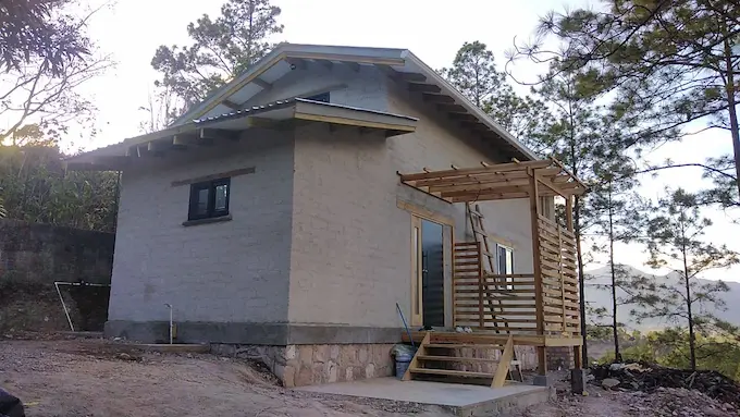 Casa elaborada con ADB-Concreto