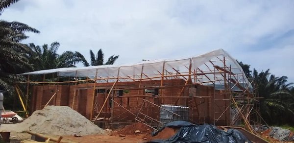 casa ecologica con proteccion contra la lluvia
